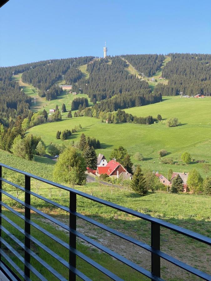 Apartment Enzian Loučná pod Klínovcem エクステリア 写真